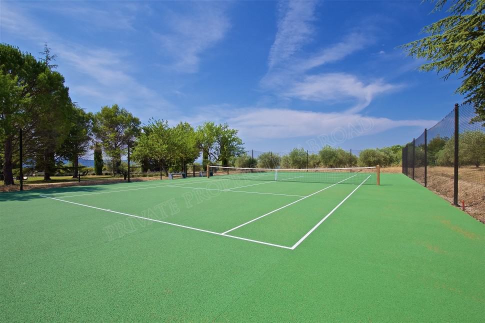 Luxury Villa Holidays - The Game of Kings: How Tennis Started